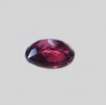 Bild 2 von 1.60 ct. Augenreiner rot violetter ovaler 7.9 x 6.1 mm  Rhodolith Granat