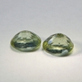Bild 2 von 3.45 ct  Perfektes Paar grüne ovale 8.5 x 6 mm  Apatite
