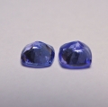 Bild 2 von 1.45 ct. Tolles Paar 5.5 x .5.5 mm blau violette Cushion Tansanite