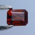 Bild 2 von 1.92 ct. Rot Oranger Oktagon 7 x 5.7mm Spessartin Granat. Tolle Farbe!