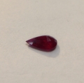Bild 2 von 0.50 ct. Blutroter 6.8 x 4.2 mm Rubin Tropfen