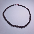 Rot violetter Granat-Rhodolitstrang  116 ct aus Tropfen 7.5 x 5.5  mm 35 cm lang