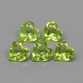 2.06 ct  5 Stück grüne Herz Facette 4.8 - 5.1 mm Burma Peridot Edelsteine