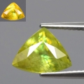 3.25 ct. Gelblich Grüner 10.8 x 8.5 mm Triangel Titanit Sphen