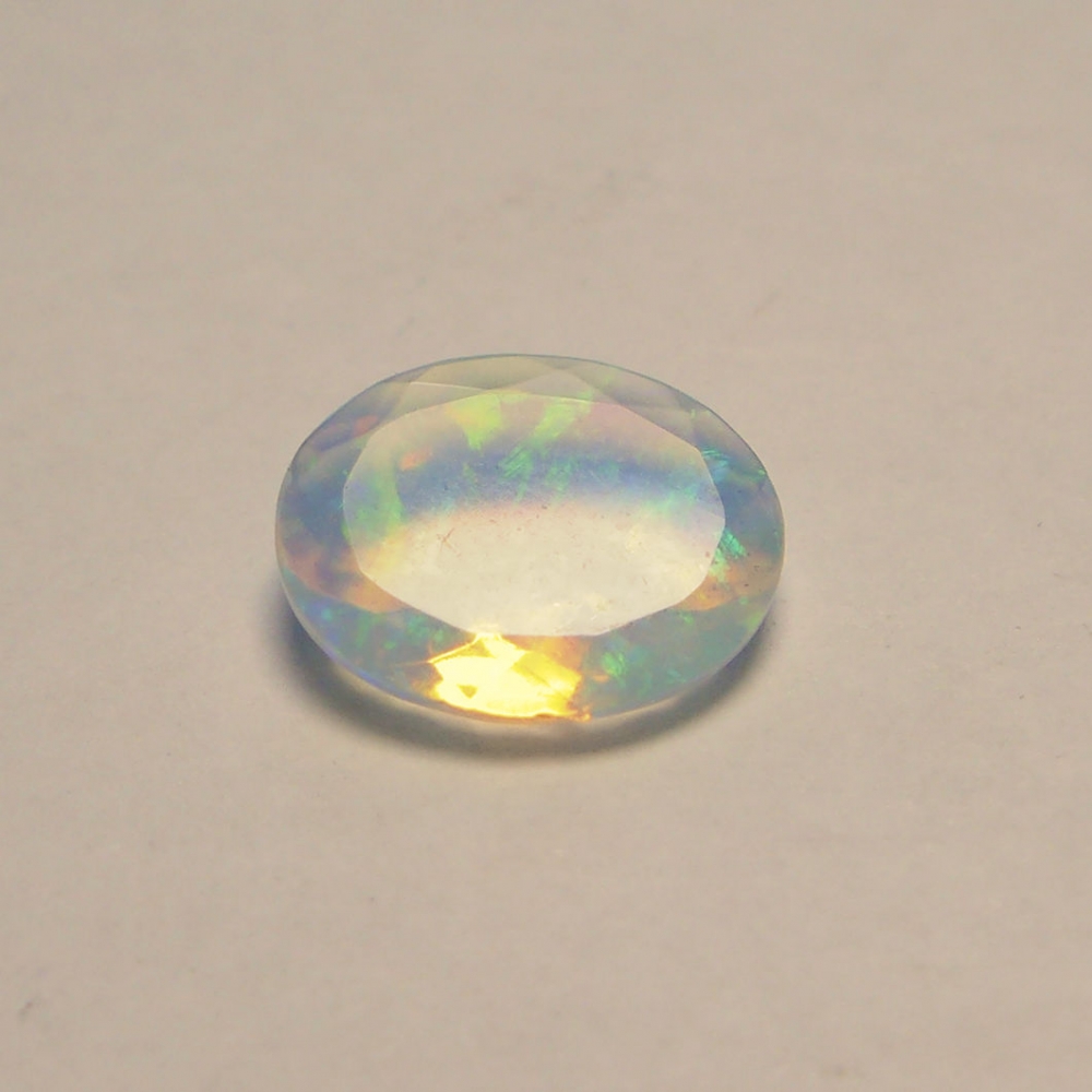Bild 1 von 1.22 ct. Withee faceted oval 11 .2 x 9 mm Multi-Color Ethiopia Opal