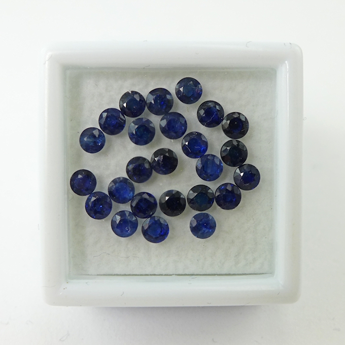 Bild 1 von 4.13 ct. 25 pieces round Dark Blue 3.0 mm Madagascar Sapphire