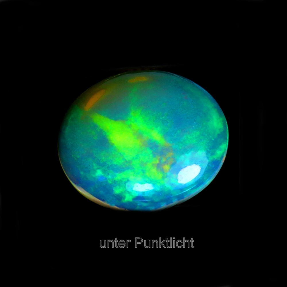 Bild 1 von 2.38 ct. Feiner weißer ovaler 12.3 x 10.3 mm Multi-Color Opal Cabochon