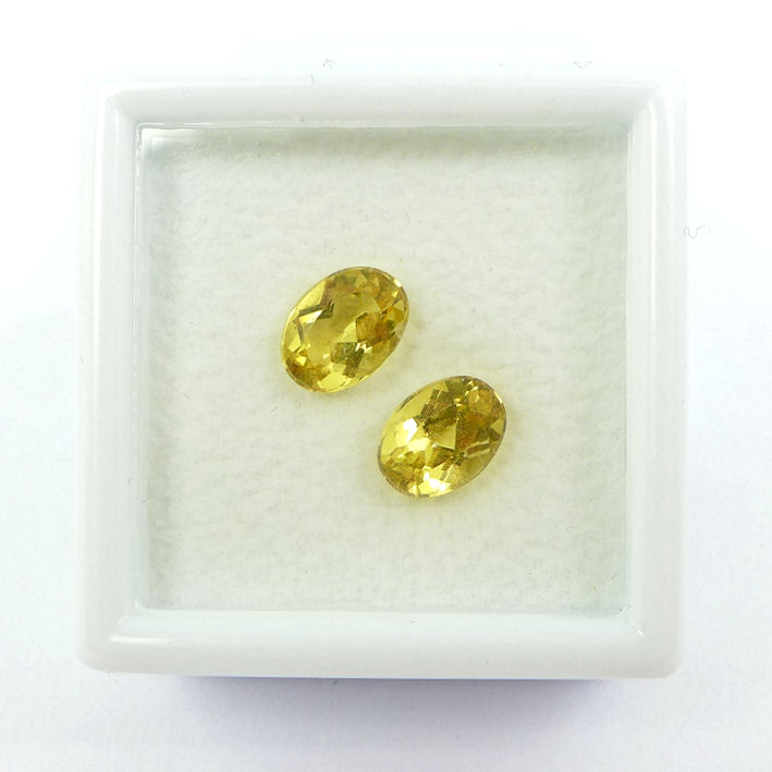 Bild 1 von 1.69 ct VS! Beautiful Pair of genuine oval Brazil Gold Beryl Gemstones