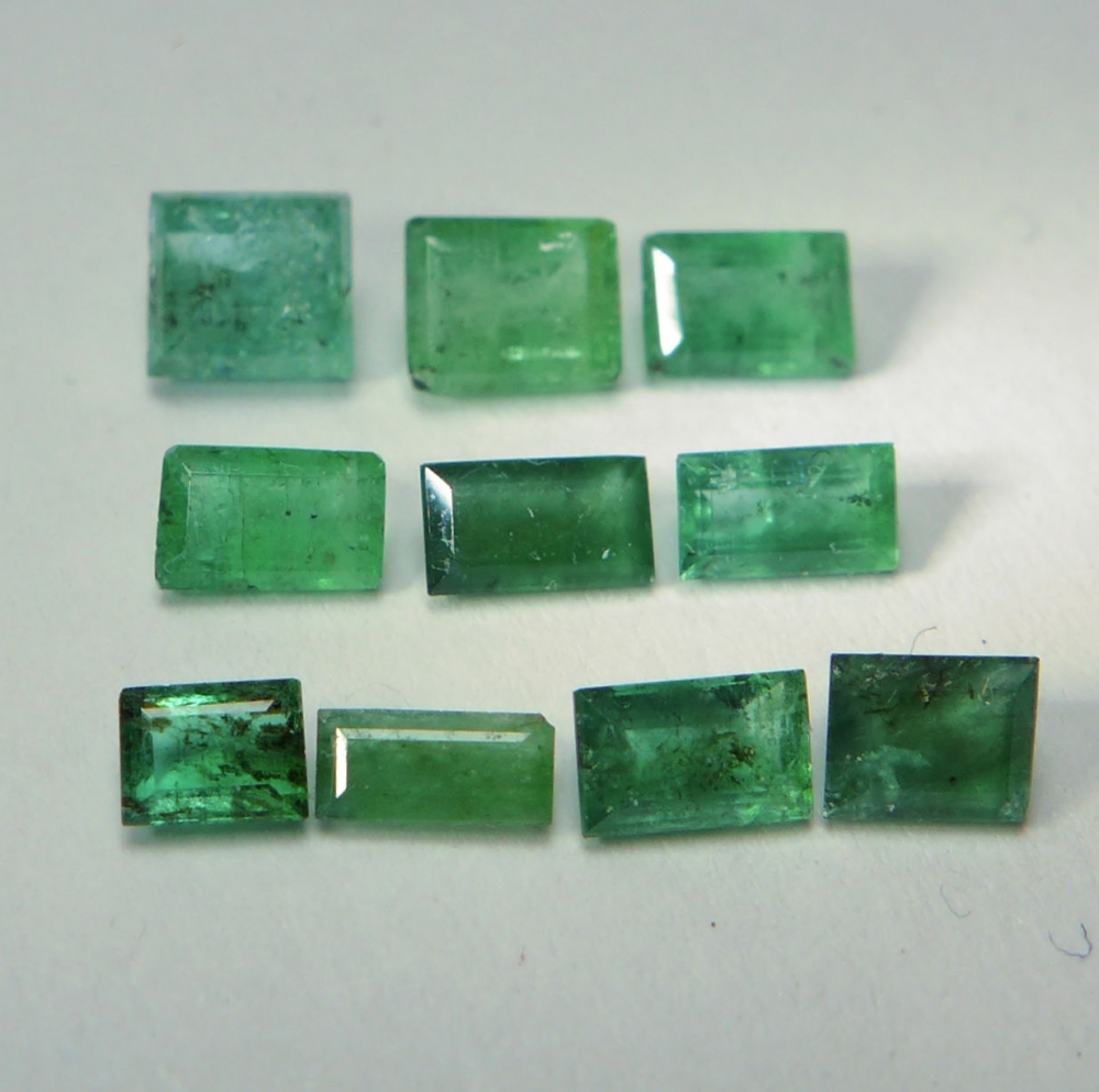 Bild 1 von 2.40 ct.10 pieces natural Columbian Octagon Emeralds