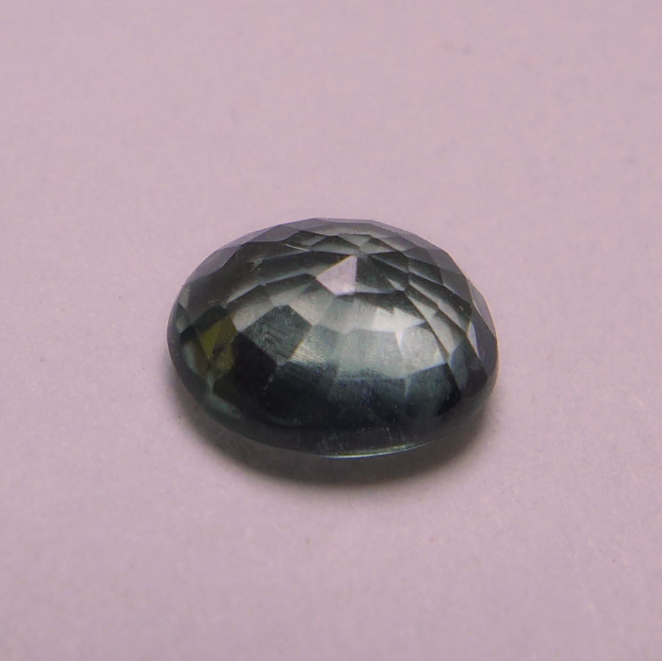 Bild 1 von 1.02 ct. Grün blauer  ovaler 7 x 5.7 mm Mosambik Turmalin