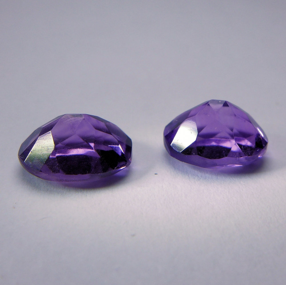 Bild 1 von 3.78 ct Schönes Paar ovale 9 x 7 mm Amethyste aus Bolivien