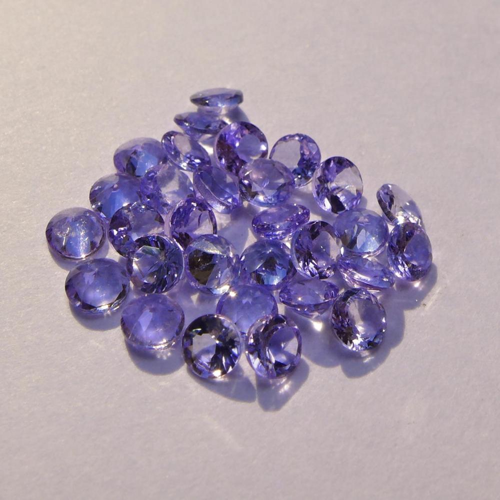 Bild 1 von 3 ct. 30 Stück feine blau- violette runde 3 mm Tansanite
