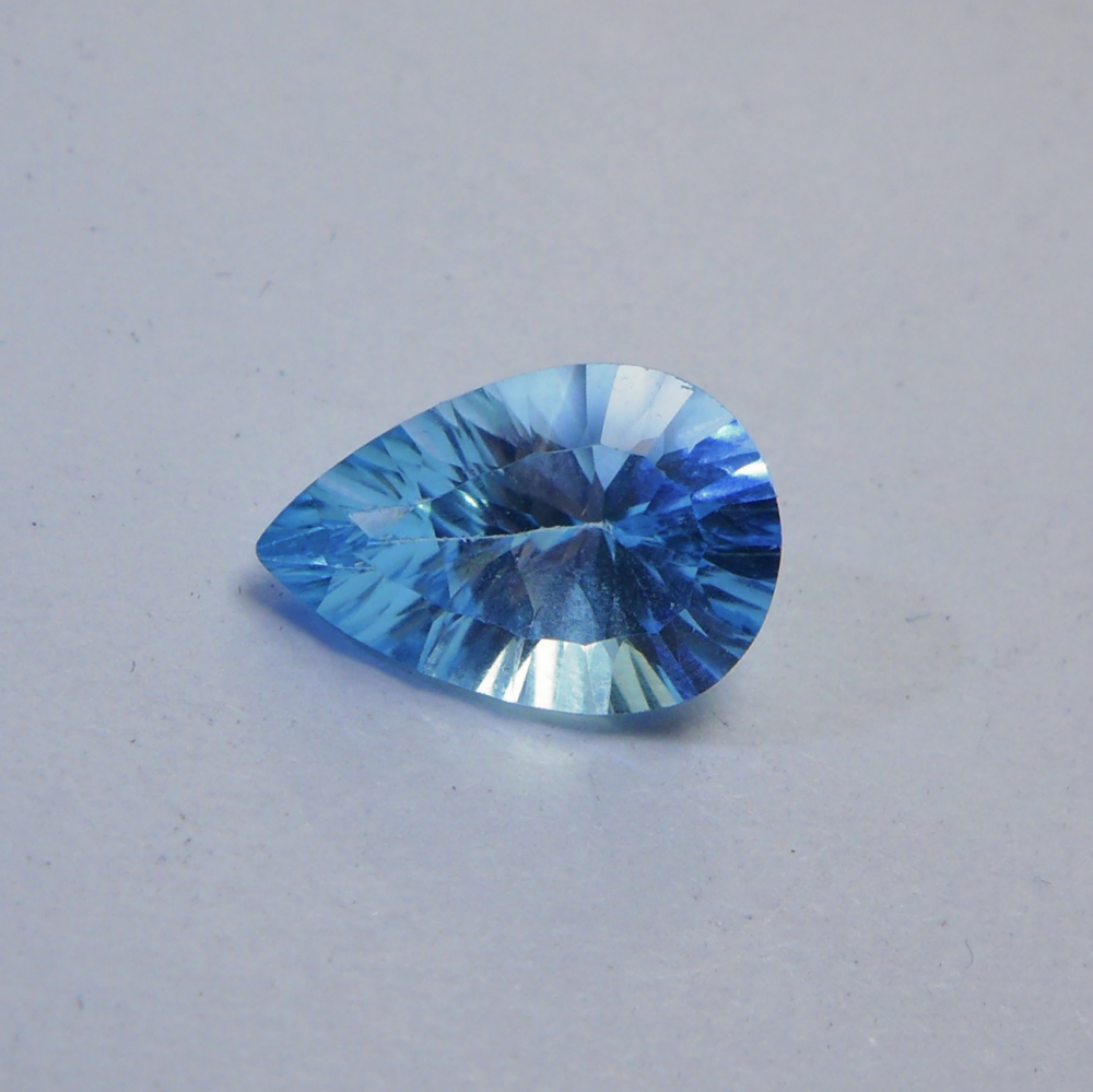 Bild 1 von 3.50 ct.  Feiner 12 x 8 mm Brasilien Sky Blue Topas Tropfen