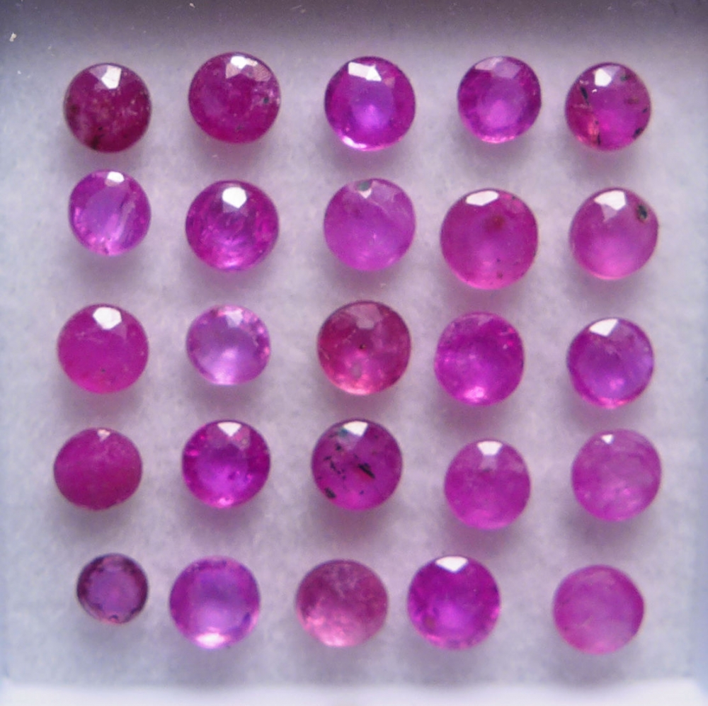 Bild 1 von 3 ct. 25 pieces round pink red  2.3 - 3  mm Mozambique Ruby Gemstones