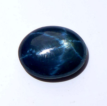 Bild 1 von 4.50 ct . Oval 11 x 8.7 mm Deep Blue 6 Rays Star Sapphire