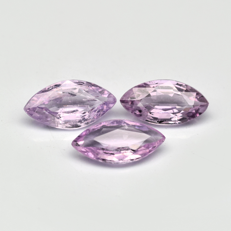 Bild 1 von 1.93 ct. 3 pcs untreated Light Pink Violet Madagascar Marquise Sapphires