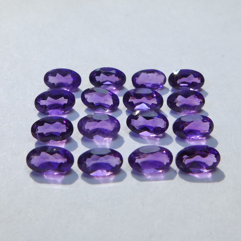Bild 1 von 3.55 ct. 16 pieces fine oval  5 x 3 mm Bolivia Amethyst Gems