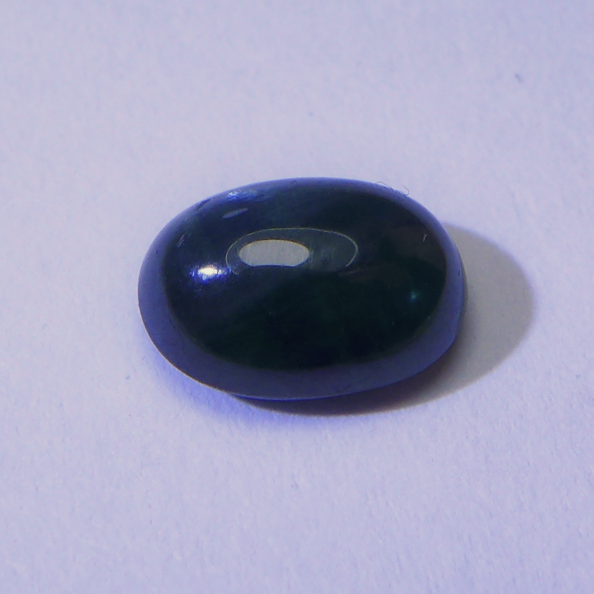 Bild 1 von 2.75 ct. Deep blue oval 9.2 x 6.6 mm Saphire Cabochon