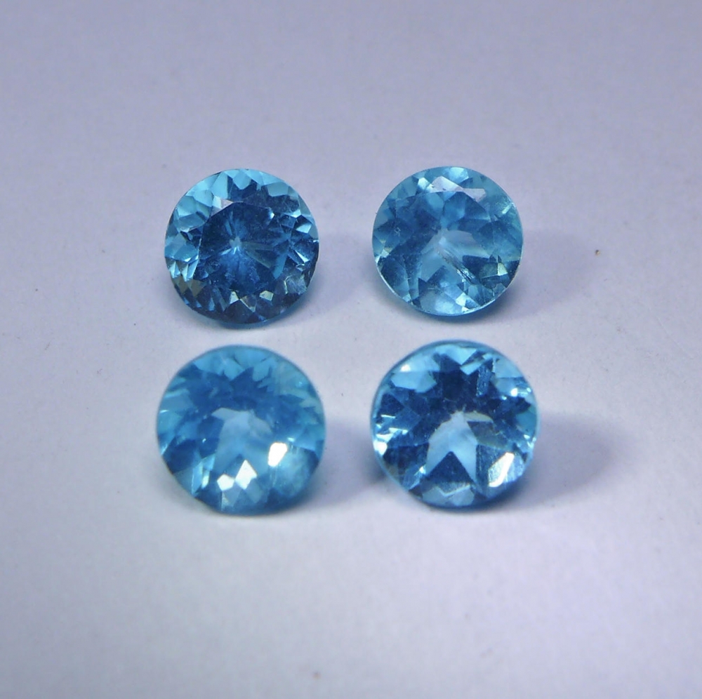 Bild 1 von 1.96 ct! 4 nice round 5 mm Neon Blue Madagaskar Apatite Gems