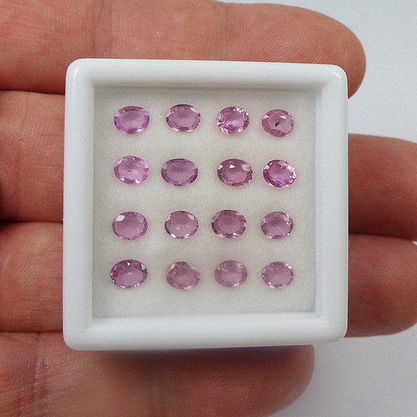 Bild 1 von 5.86 ct 16 pieces oval Standard heated 5 x 4 mm Pink Madagascar Sapphires