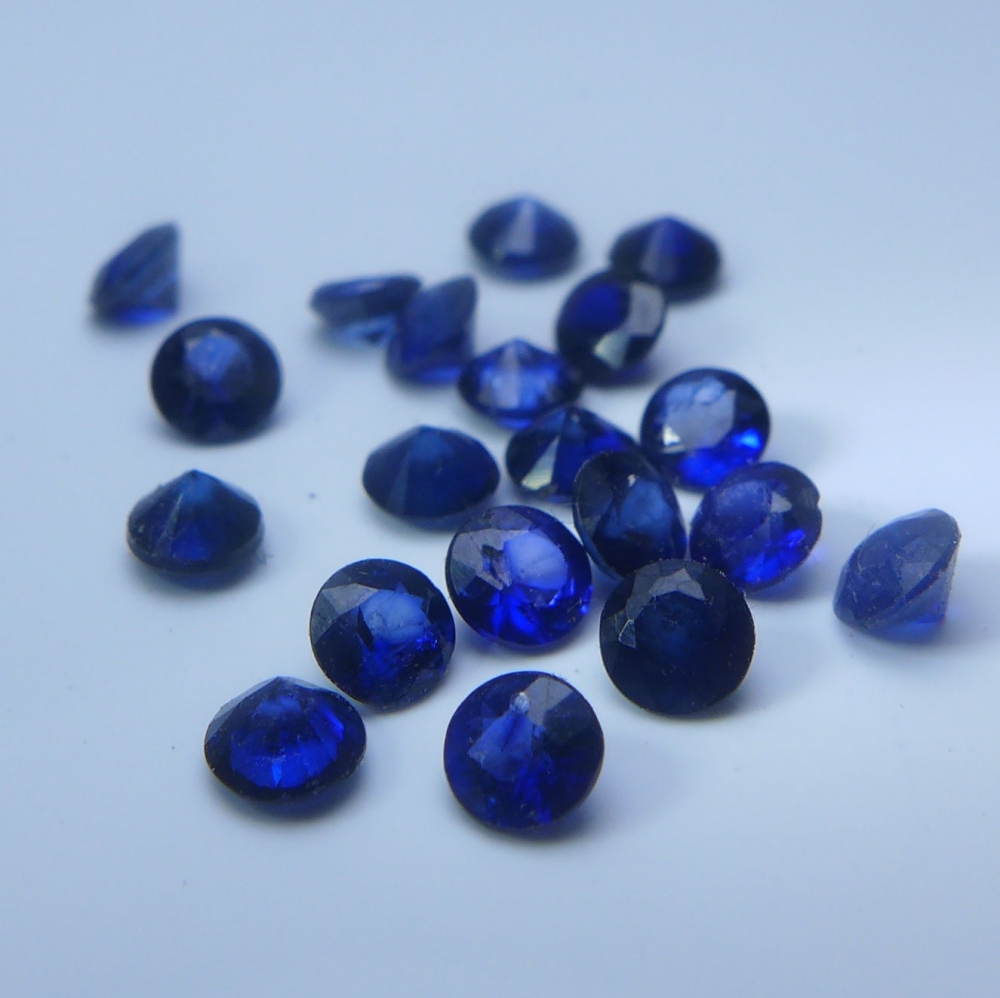 Bild 1 von 2.15 ct. 20 pieces round Dark Blue 3.0 mm Madagascar Sapphire
