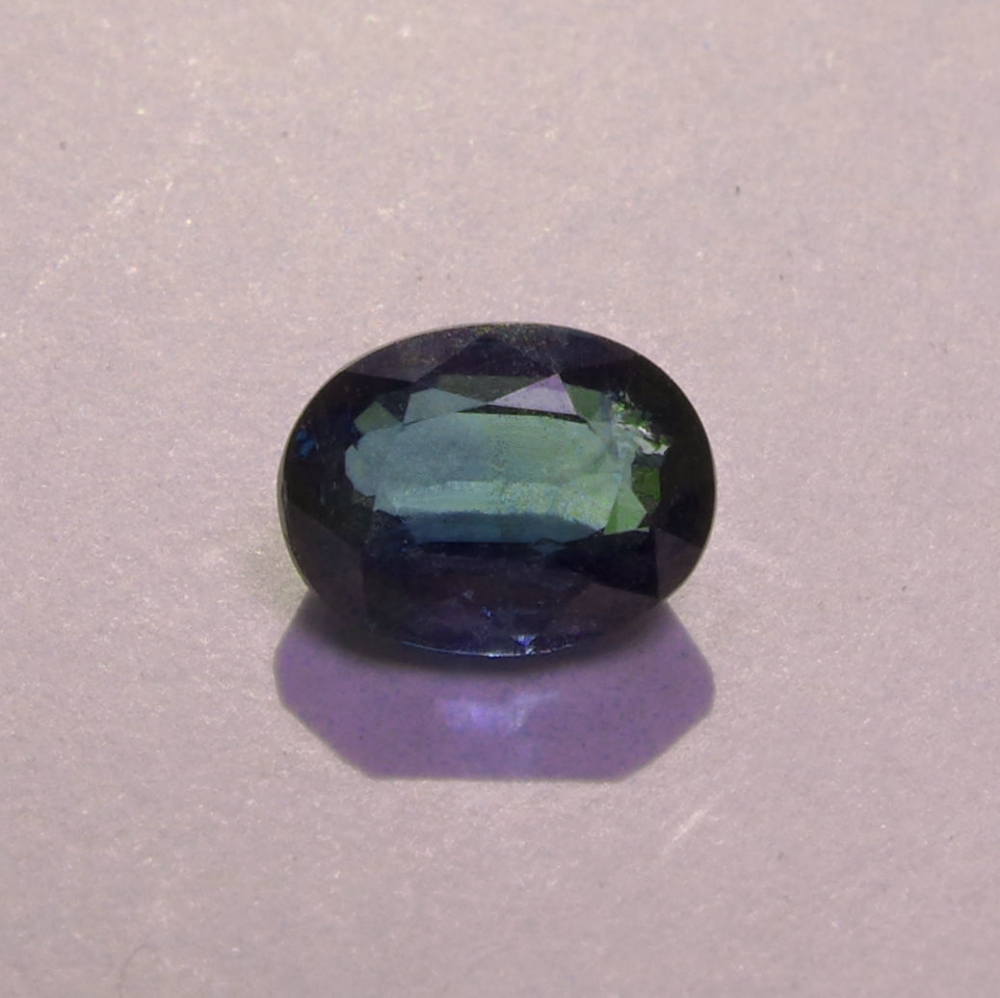 Bild 1 von 1.09 ct. Natural blue green oval 6.8 x 5.1 mm Africa Sapphire