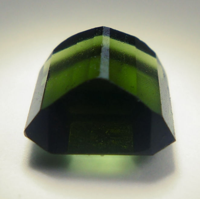Bild 1 von 1.23 ct. Augenreiner bläulich grüner 6.1 x 5.9 mm Mosambik Turmalin