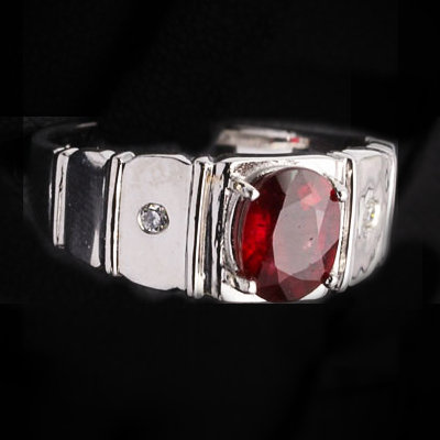 Bild 1 von 925 Silver Ring with oval 8 x 6mm Mozambique Ruby, Size 8 (18mm)
