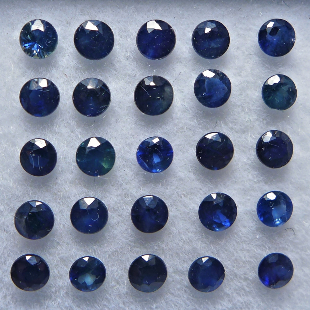 Bild 1 von 1.8 ct. 25 pieces blue round  2 mm Sapphire