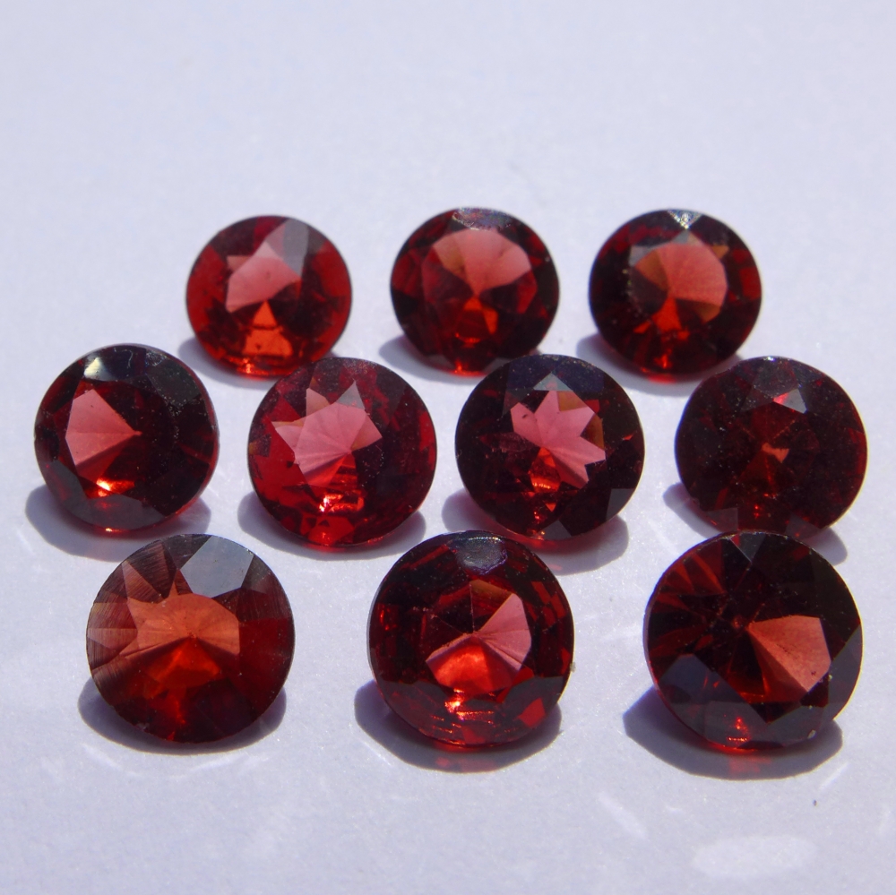 Bild 1 von 8.60 ct VS!  10 pieces of cherry red round 6 mm Rhodolite Garnet