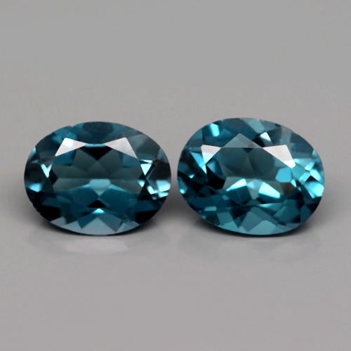 Bild 1 von 4.14 ct. Feines Paar 9 x 6.8 mm Brasilien London Blue Topas Edelsteine