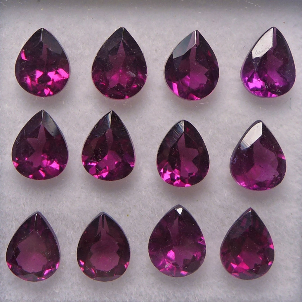 Bild 1 von 4.82 ct. VS! 12 pieces purple red oval 5 x 4 mm Rhodolite Garnet Pears