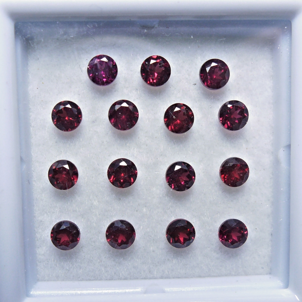 Bild 1 von 2 ct. 15 Stück runde rote 2.8 mm Madagaskar Rhodolith Granate.
