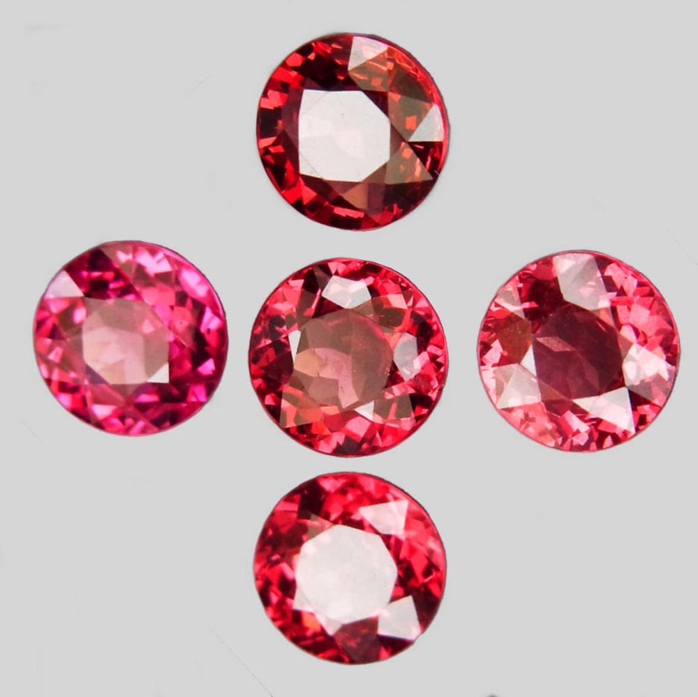 Bild 1 von 7.2 ct. 5 Pieces cherry red round 7 mm Rhodolite Garnet Gemstones