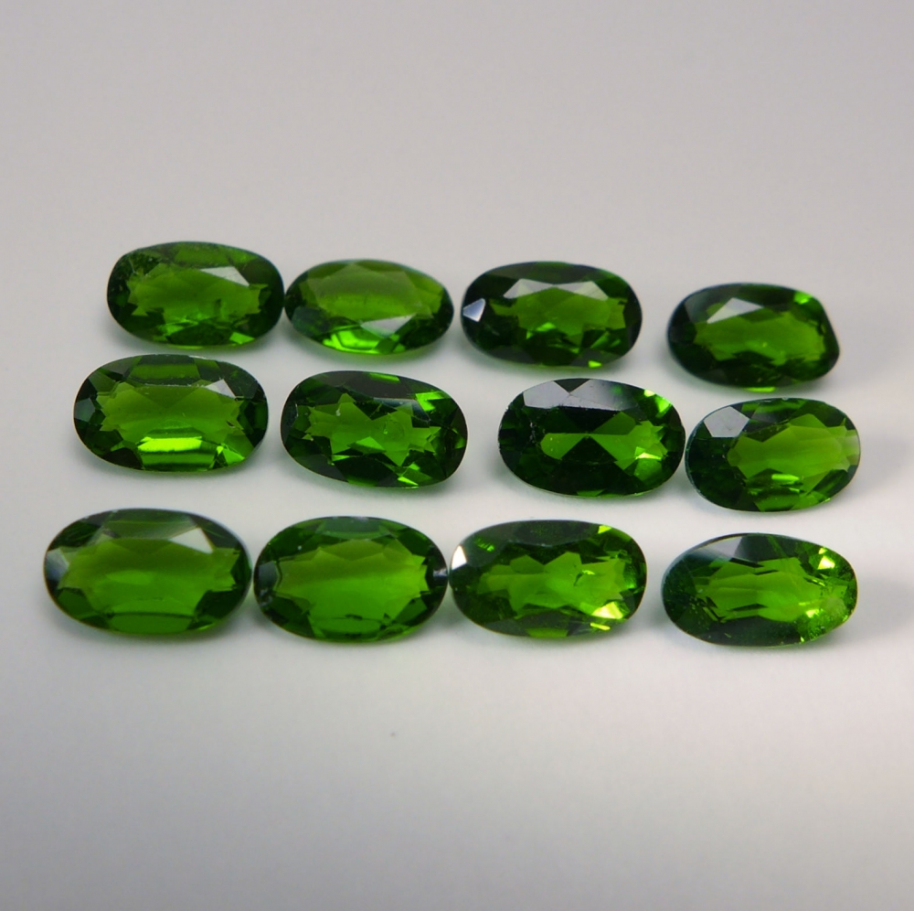 Bild 1 von 2.55 ct. 12 pieces oval natural 5 x 3 mm Chrome Diopside Gems