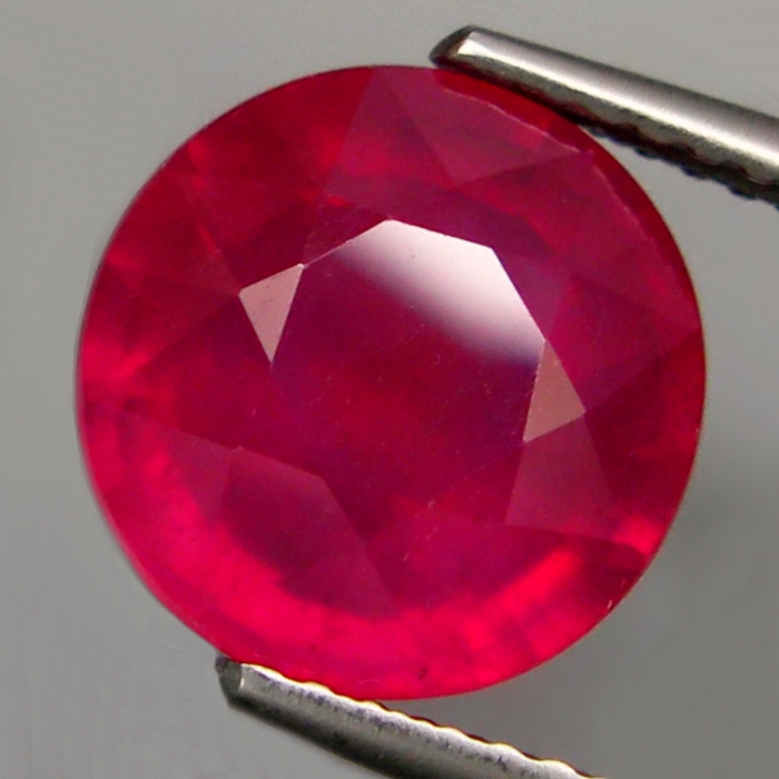 Bild 1 von 5.23 ct. Edler round 10mm Top Pink Red Ruby Mozambique