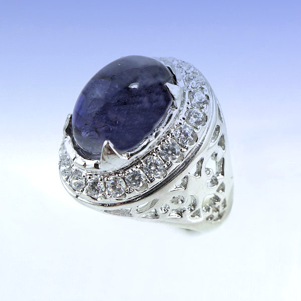 Bild 1 von Noble 925 Silver Ring with Violett-Blue Cabochon Iolithe SZ 6.75 (Ø 17.2 mm)