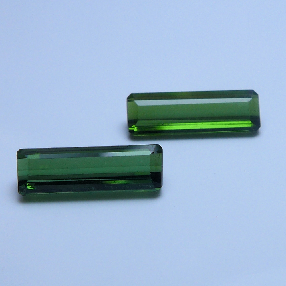 Bild 1 von 1.50 ct  VS! Schönes Paar 10 x 3.5mm Mosambik Baguette Turmaline