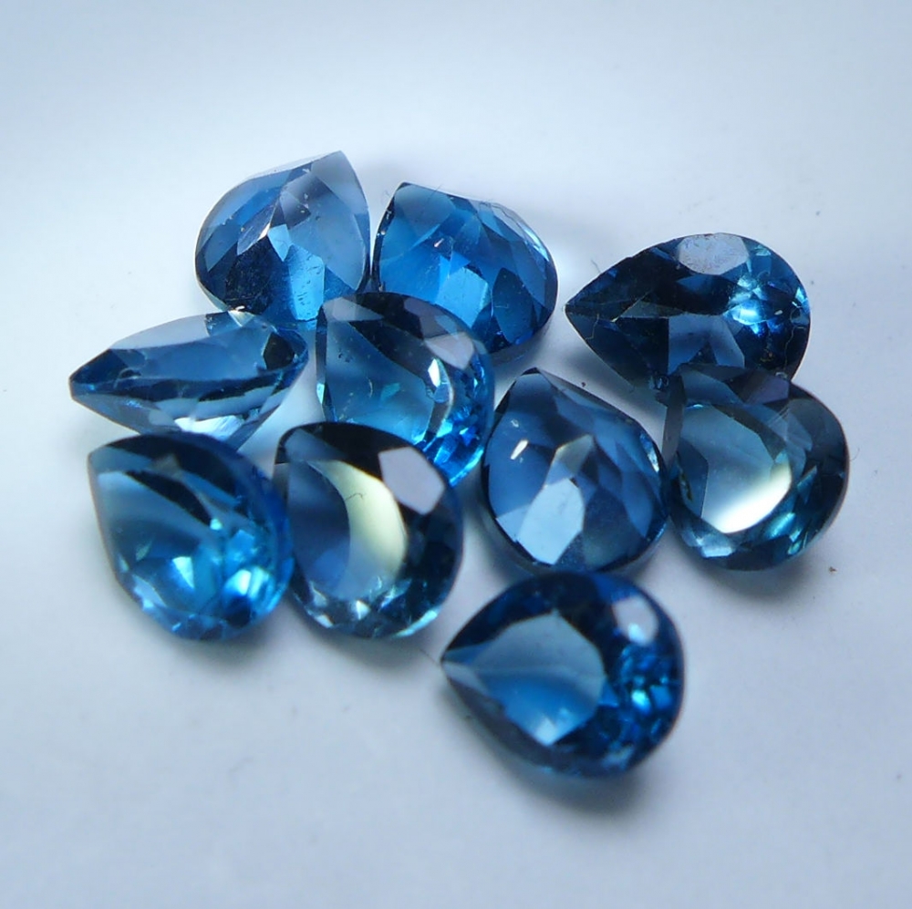 Bild 1 von 4.50 ct. 10 Stück 5 x 4 mm London Blue Topas Tropfen