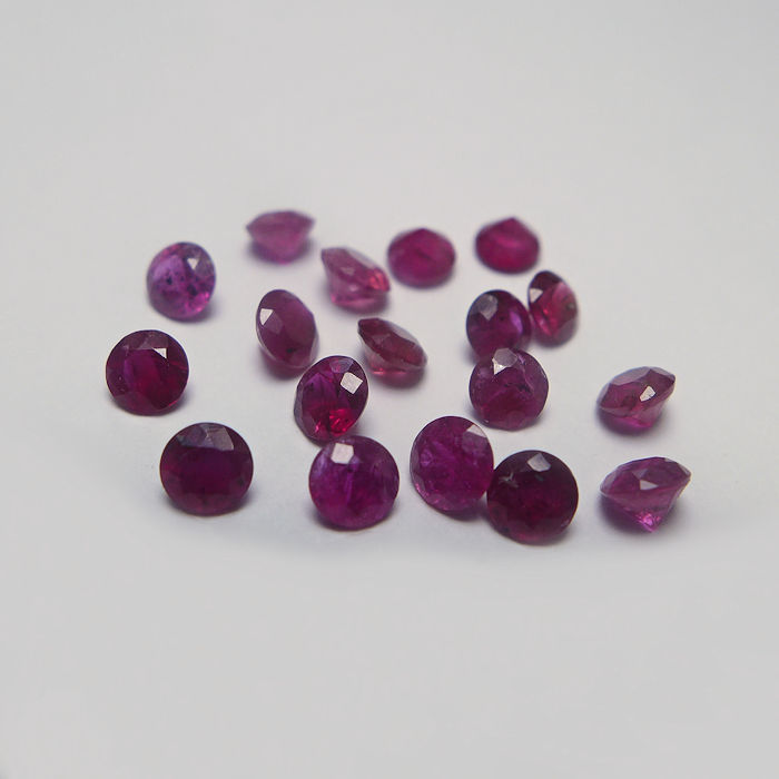 Bild 1 von 2.52 ct. 18 pieces round Pink Red 2.9 - 3.1 mm Mozambique Ruby Gemstones