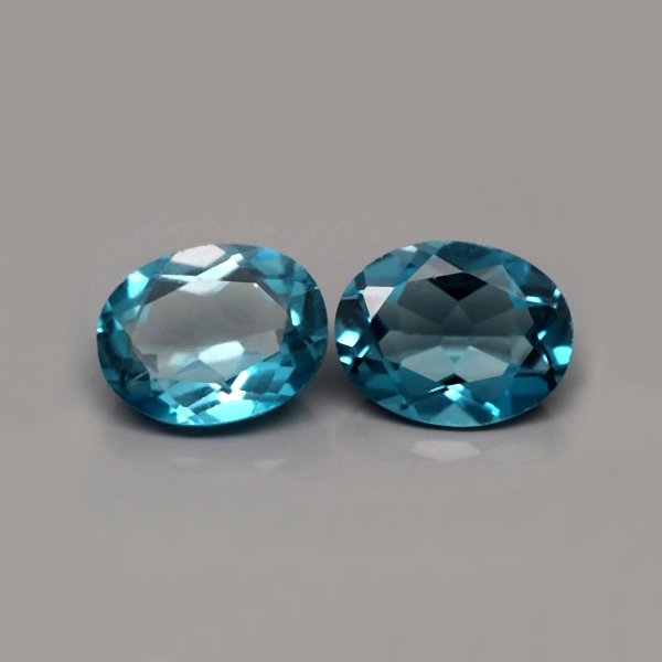 Bild 1 von 4.30 ct. Ideal Pair of oval Brazil London Blue Topaz Gemstones