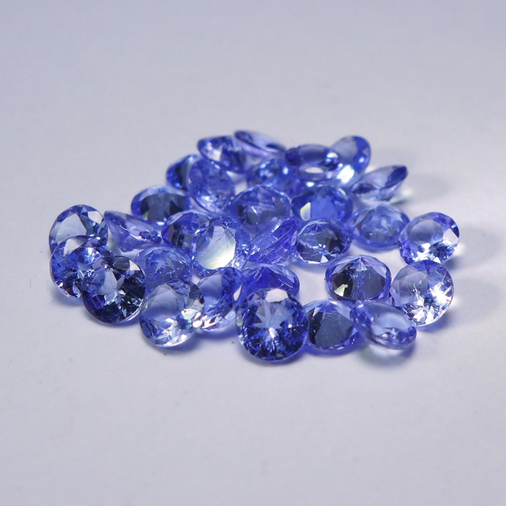 Bild 1 von 4.62 ct. 30 Stück feine blau- violette runde 3.5 mm Tansanite