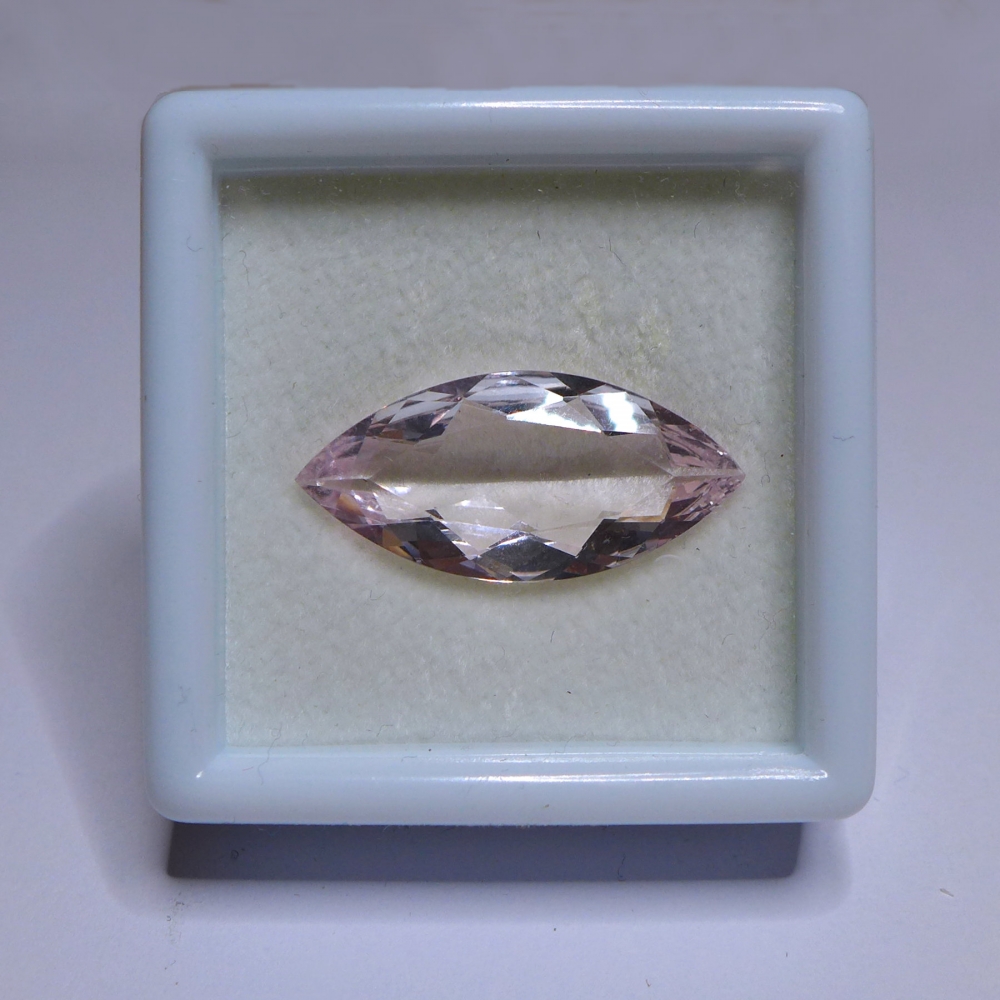 Bild 1 von 9.30 ct TOP !! Eye Clean 25.2 x 11.7 mm Marquise Facet Morganite