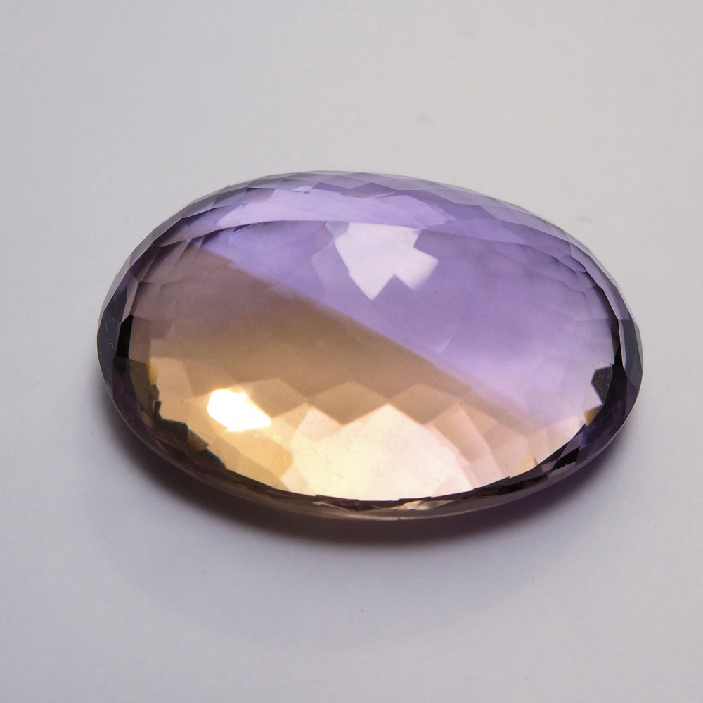 Bild 1 von 39.35 ct VVS ! Prächtiger ovaler 27.5 x 21 mm Brasilien Ametrin