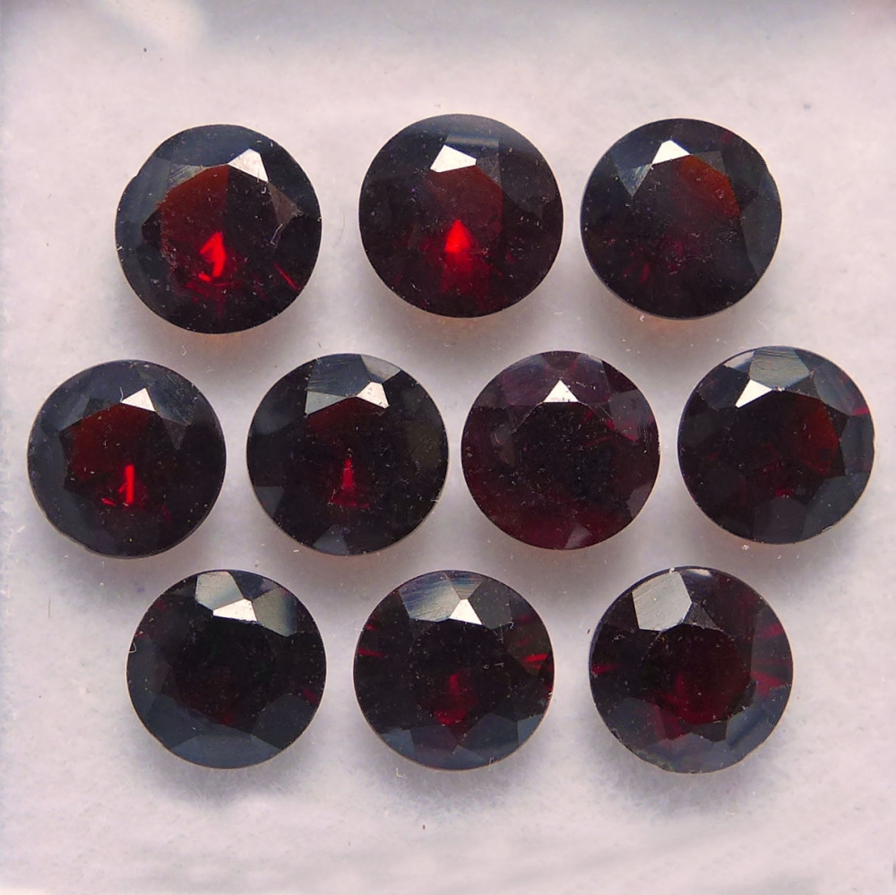 Bild 1 von 5.45 ct VS!  10 pieces of top red round 5 mm Rhodolite Garnet