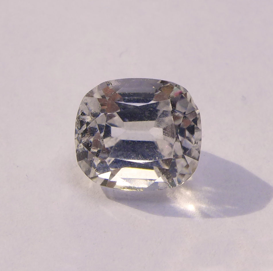 Bild 1 von 6.16 ct. Natürlicher 10.2 x 9 mm  Pink Afghanistan Kunzit 