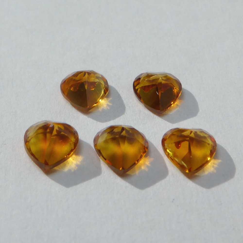 Bild 1 von 2.05 ct VVS! 5 Stück 5 x 5 mm Citrin Herzen