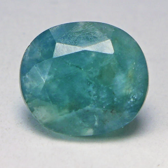 Bild 1 von 6.5 ct. Huge oval bluish green African 11.7 x 10.4 mm  Grandidierite