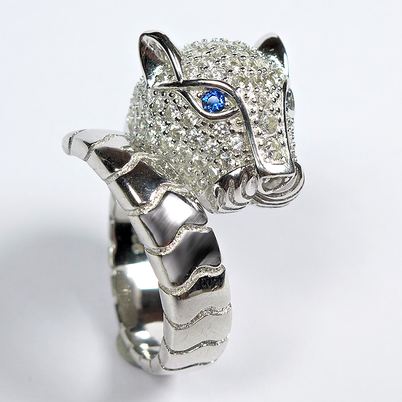 Bild 1 von Heavy 925 Silver Tiger Ring with Blue Sapphires SZ 8.5 (Ø 18,5 mm)