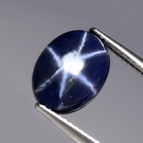 Bild 1 von 5.62 ct  Ovaler echter 11.2 x 8.6 mm Blue- Star Sternsaphir